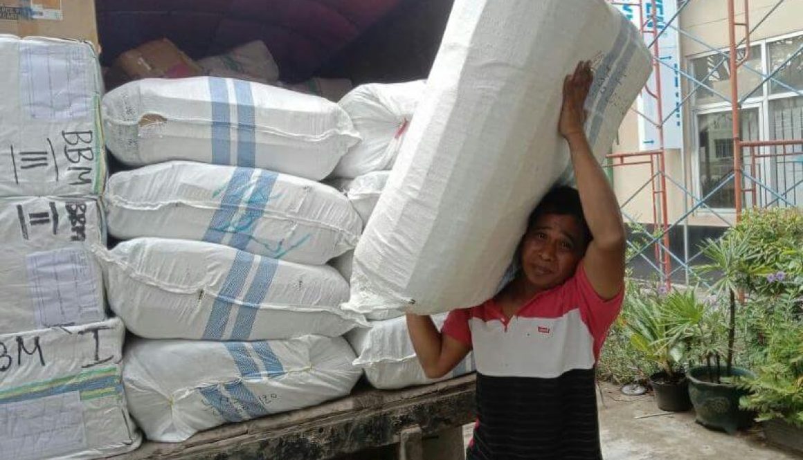 Ekspedisi Surabaya Balikpapan Door-to-Door Gratis Jemput Barang Langsung ke Lokasi Anda!