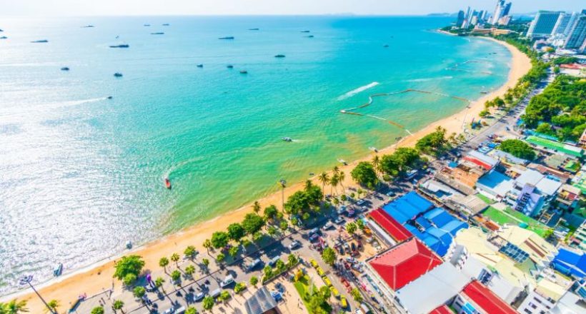 Ekspedisi Surabaya Balikpapan Gerbang Logistik Utama Jawa Timur ke Kalimantan Timur/freepik