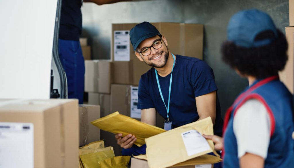 Ekspedisi Surabaya Kendari Solusi Pengiriman Barang Cepat dan Aman