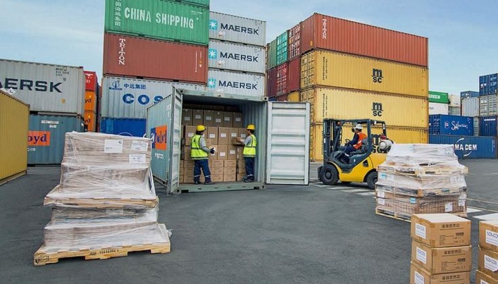 Ekspedisi Surabaya Palu Solusi Logistik Andal untuk Konektivitas Sulawesi Tengah